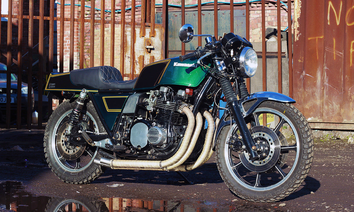 Kawasaki Z1000ST cafe racer